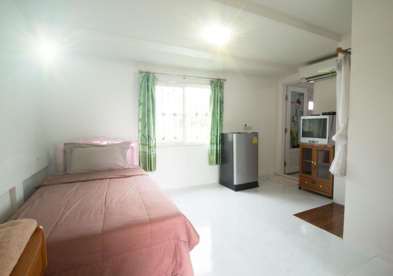 Nu Phuket Airport Residence Экстерьер фото